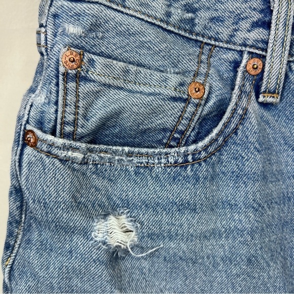 Levi's Button Fly Raw Hem Distressed 100% Cotton
Jean Denim Mini Skirt Size 28 - Picture 4 of 11